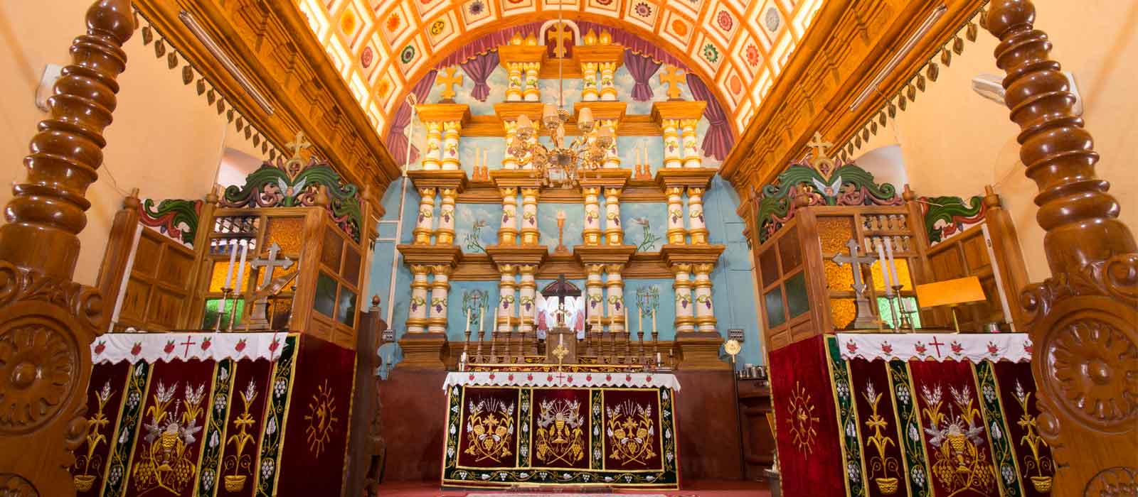 Arthat Cathedral